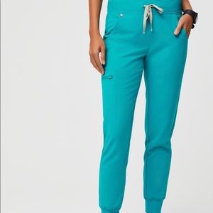 Figs Teal scrub set